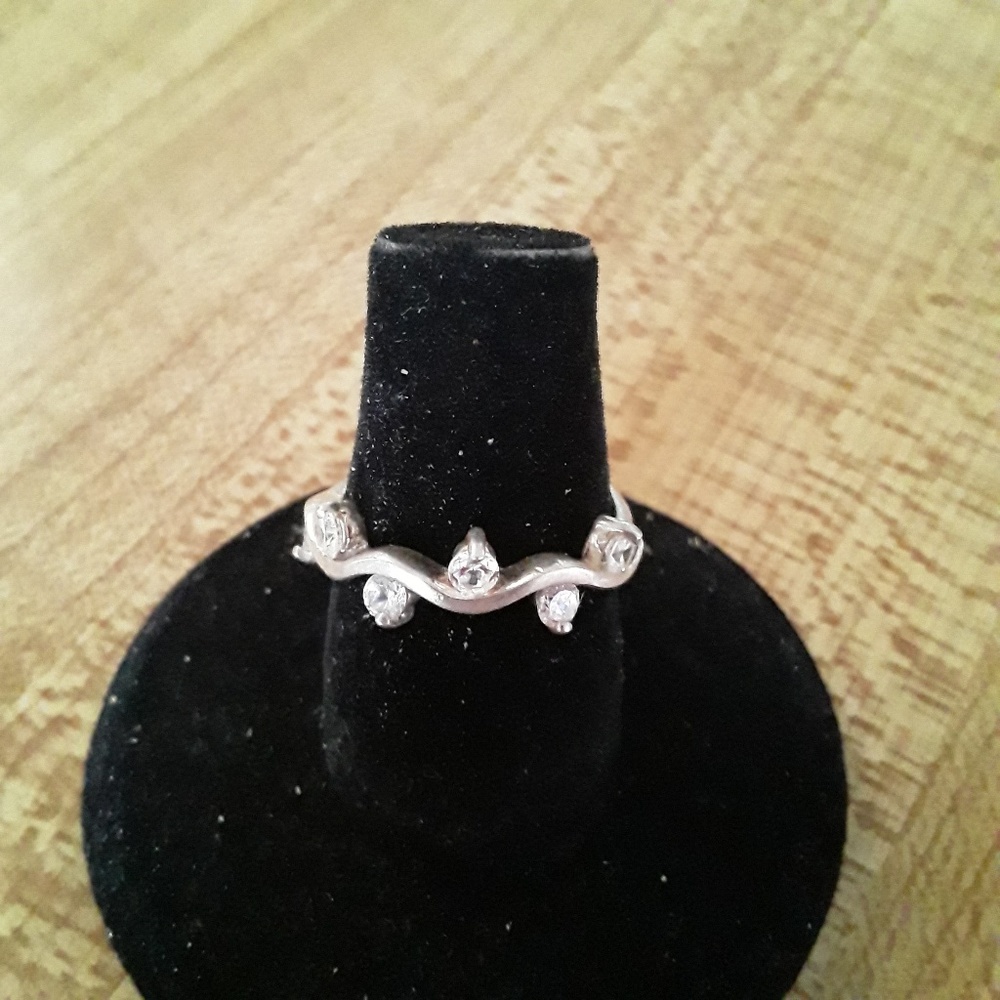 Sterling Silver Ring Wave of CZ's - Picture 2 of 8